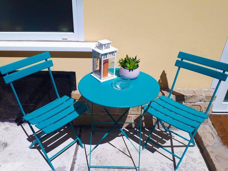 Modern Stylish 2 Bedroom Holiday Apartment ブダペスト エクステリア 写真