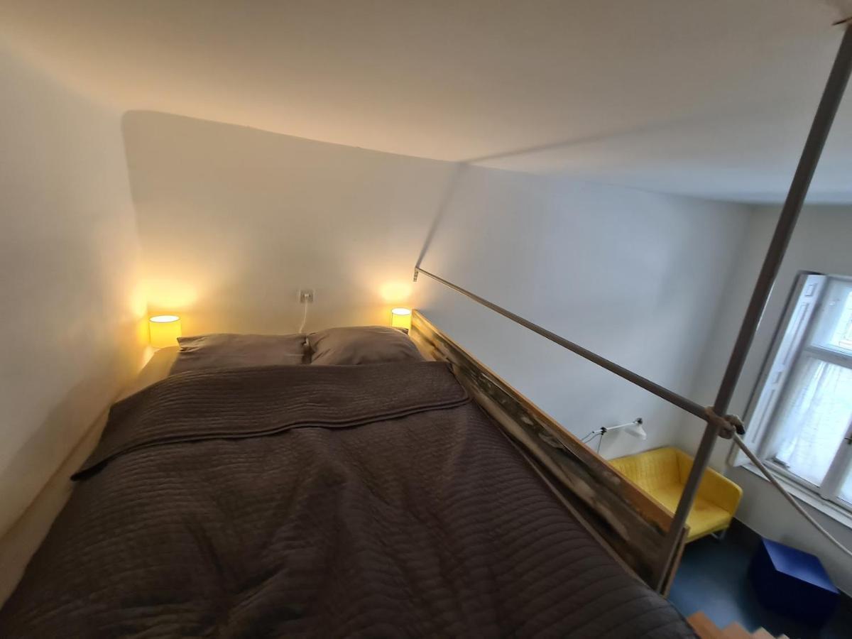 Modern Stylish 2 Bedroom Holiday Apartment ブダペスト エクステリア 写真