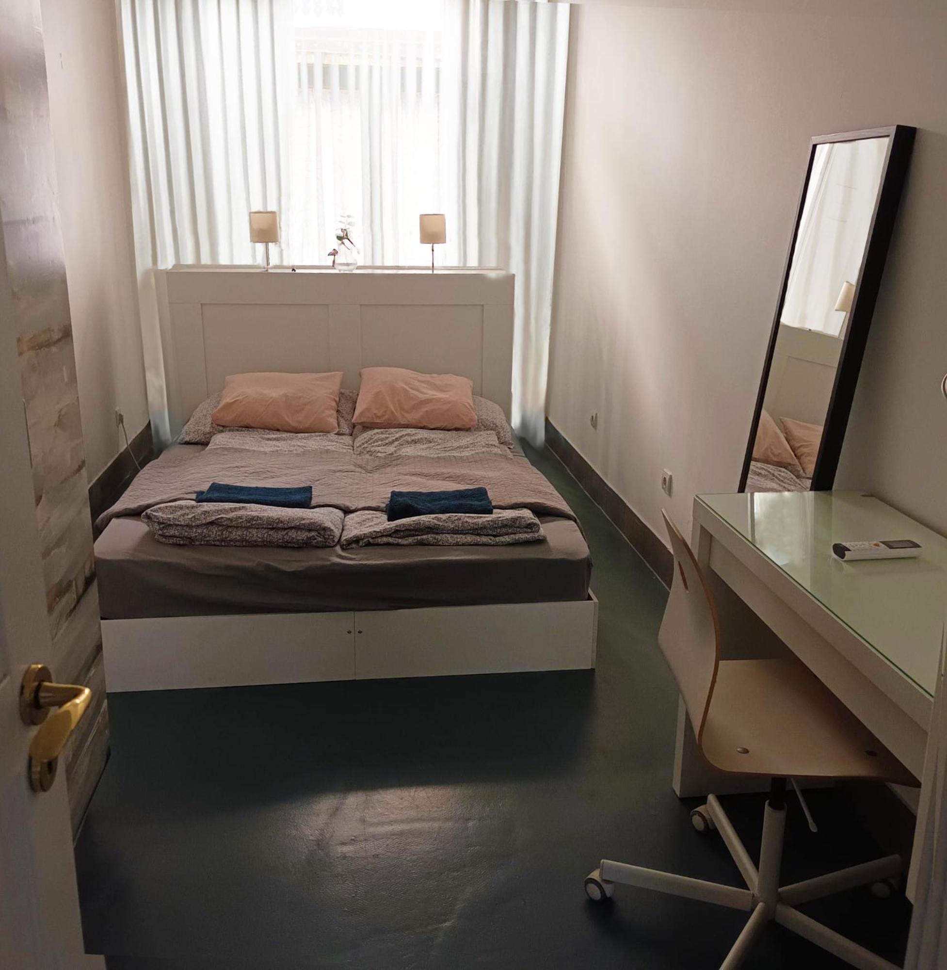 Modern Stylish 2 Bedroom Holiday Apartment ブダペスト エクステリア 写真