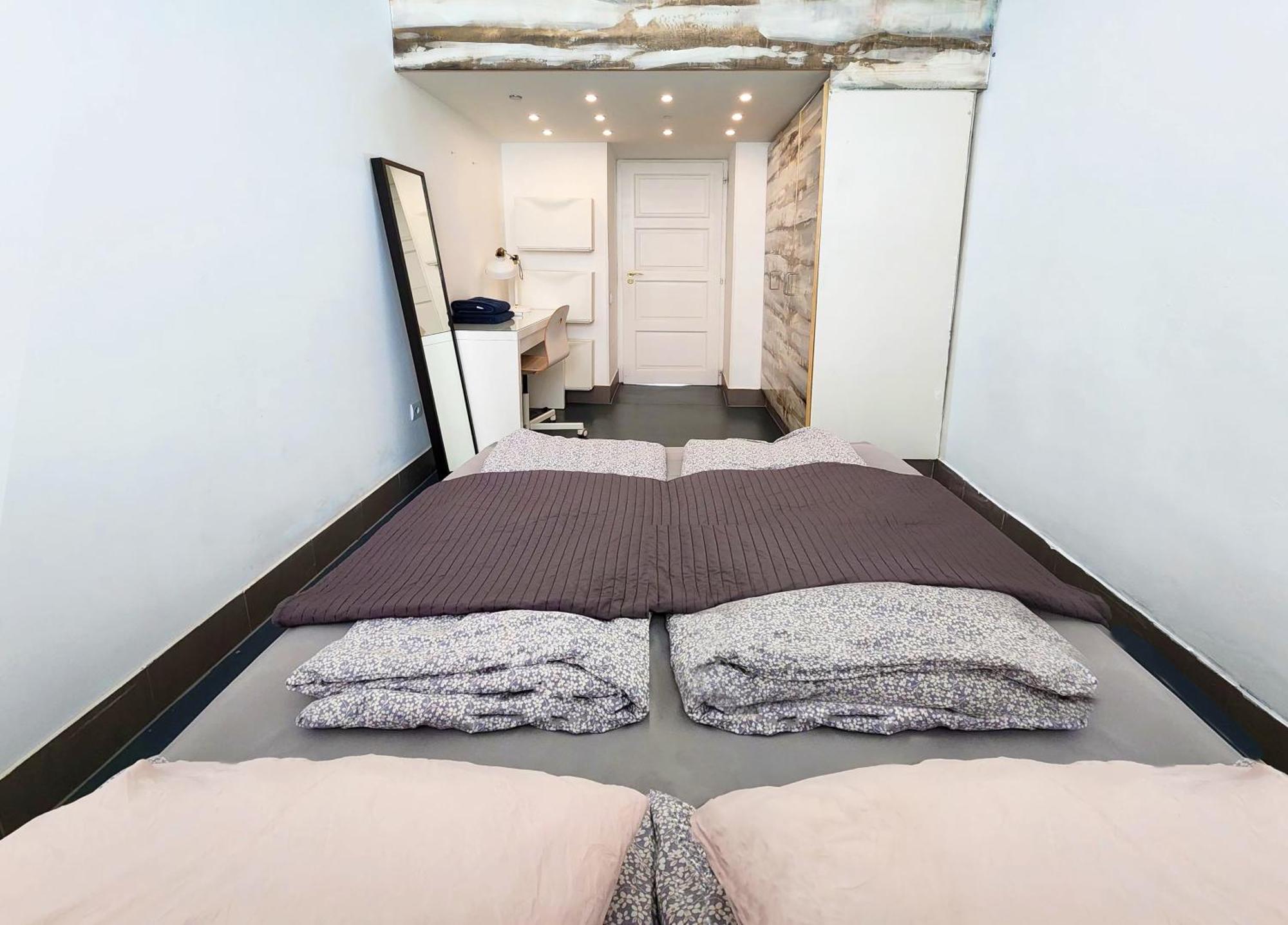 Modern Stylish 2 Bedroom Holiday Apartment ブダペスト エクステリア 写真